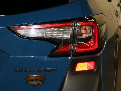 2022 Subaru OUTBACK Base
