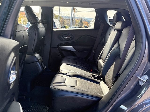 2022 Jeep Cherokee X 4x4