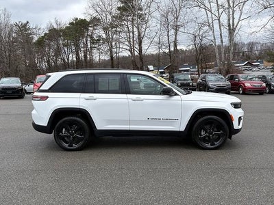 2023 Jeep Grand Cherokee Altitude 4x4