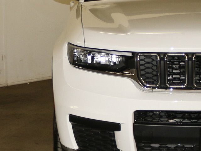 2023 Jeep Grand Cherokee L Laredo X 4x4