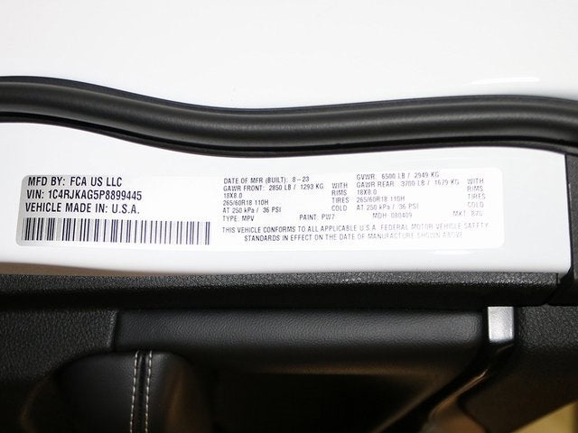 2023 Jeep Grand Cherokee L Laredo X 4x4