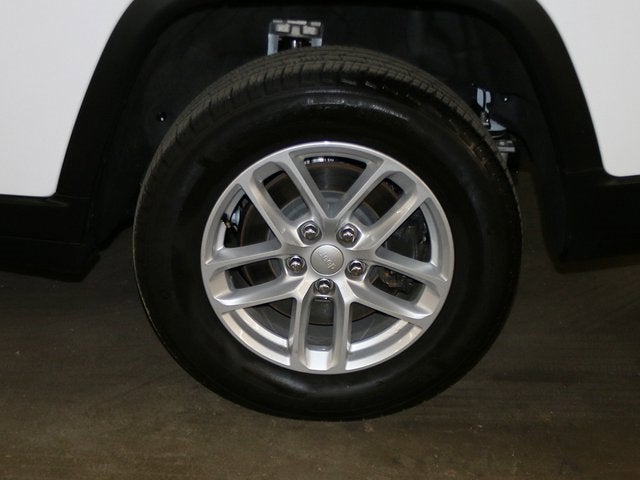 2023 Jeep Grand Cherokee L Laredo X 4x4