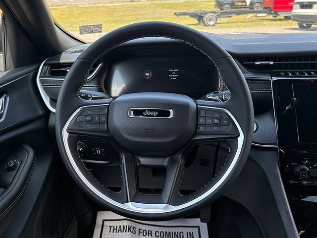 2025 Jeep Grand Cherokee L Laredo X 4x4