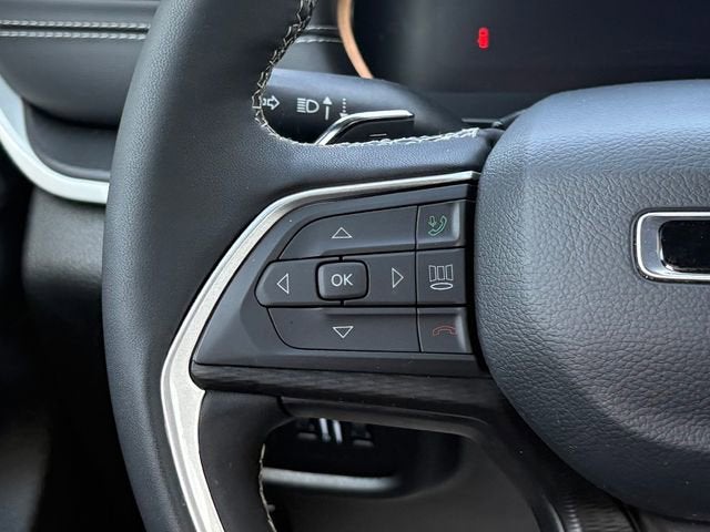 2025 Jeep Grand Cherokee L Laredo X 4x4