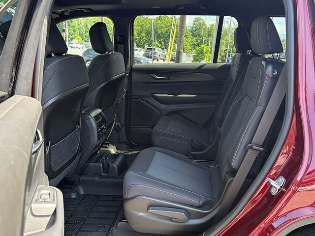 2025 Jeep Grand Cherokee L Laredo X 4x4