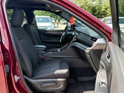 2025 Jeep Grand Cherokee L Laredo X 4x4