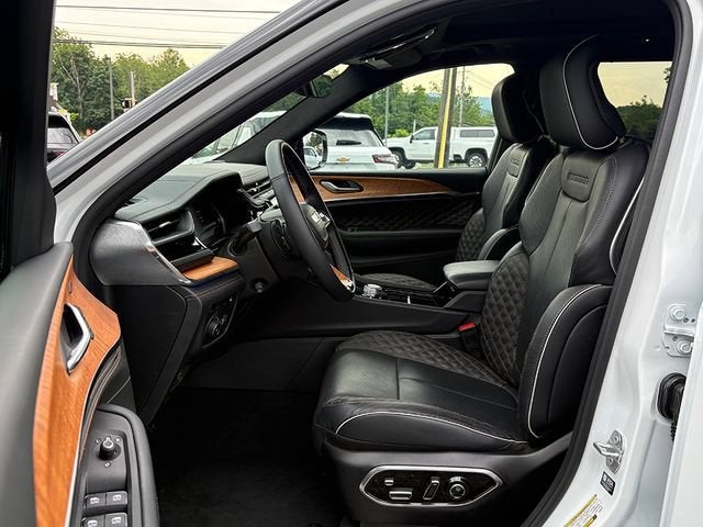 2025 Jeep Grand Cherokee 4xe Summit Reserve