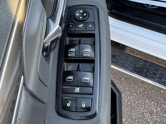 2017 RAM 1500 Big Horn Crew Cab 4x4 5'7' Box