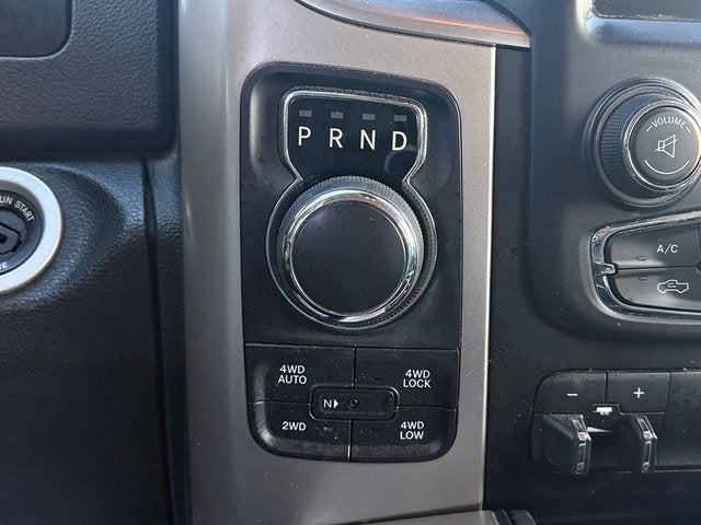 2017 RAM 1500 Big Horn Crew Cab 4x4 5'7' Box