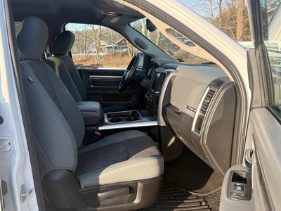 2017 RAM 1500 Big Horn Crew Cab 4x4 5'7' Box