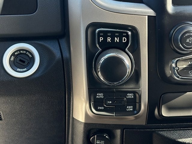 2017 RAM 1500 Big Horn Crew Cab 4x4 6'4' Box