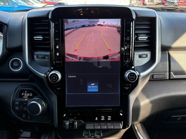 2025 RAM 1500 Big Horn Crew Cab 4x4 5'7' Box