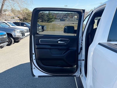 2023 RAM 1500 Big Horn Crew Cab 4x4 5'7' Box