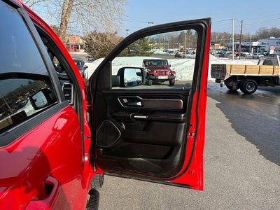 2022 RAM 1500 Laramie Crew Cab 4x4 5'7' Box