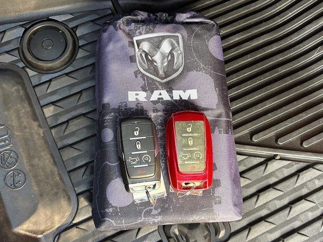 2022 RAM 1500 Laramie Crew Cab 4x4 5'7' Box