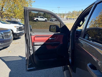 2022 RAM 1500 Rebel Crew Cab 4x4 5'7' Box