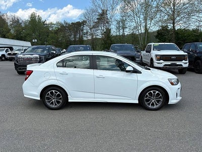 2020 Chevrolet Sonic FWD Sedan LT