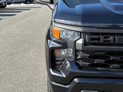 2023 Chevrolet Silverado 1500 4WD Crew Cab Short Bed Custom
