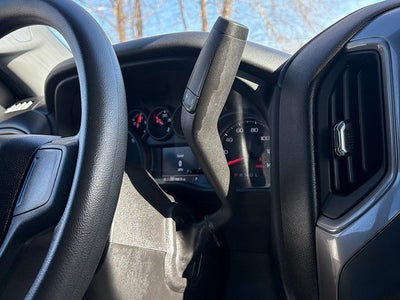 2023 Chevrolet Silverado 1500 4WD Crew Cab Short Bed Custom