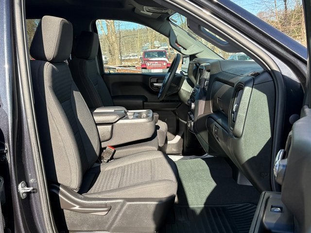 2023 Chevrolet Silverado 1500 4WD Crew Cab Short Bed Custom