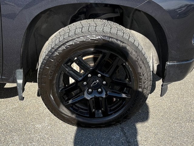 2023 Chevrolet Silverado 1500 4WD Crew Cab Short Bed Custom