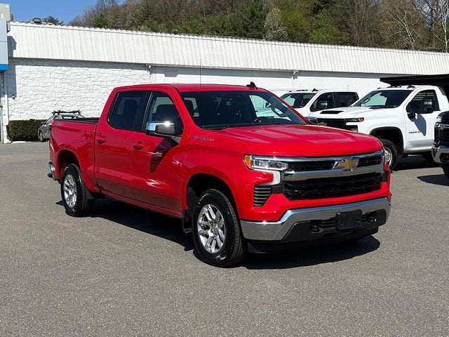 2022 Chevrolet Silverado 1500 4WD Crew Cab Short Bed LT with 2FL
