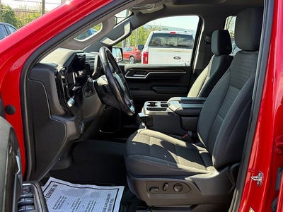 2022 Chevrolet Silverado 1500 4WD Crew Cab Short Bed LT with 2FL
