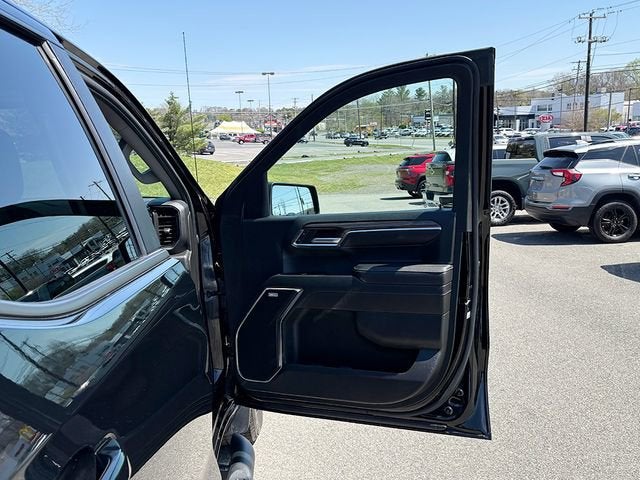 2023 Chevrolet Silverado 1500 4WD Crew Cab Short Bed RST