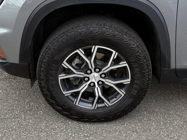 2024 GMC Acadia AWD AT4