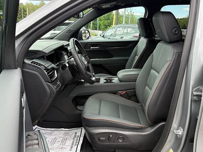 2024 GMC Acadia AWD AT4