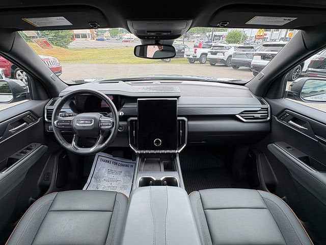 2024 GMC Acadia AWD AT4
