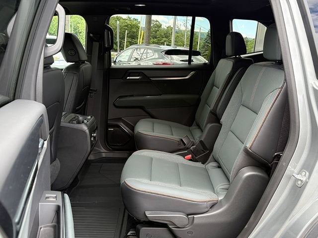 2024 GMC Acadia AWD AT4