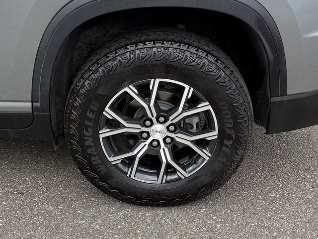 2024 GMC Acadia AWD AT4