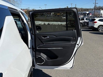 2025 Chevrolet Traverse AWD High Country