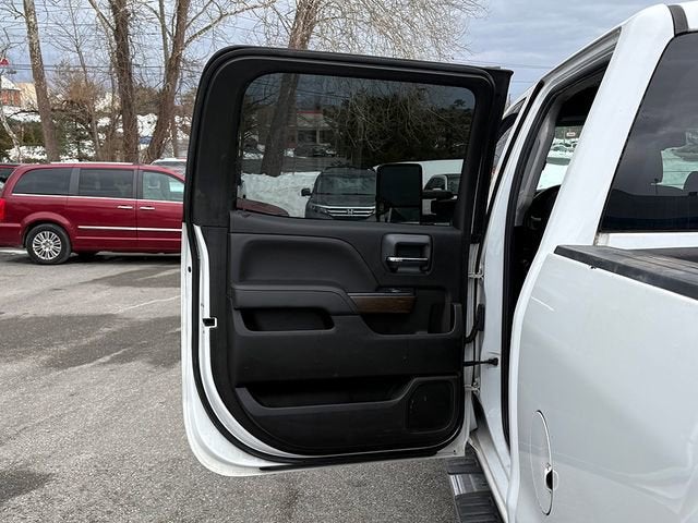 2017 GMC Sierra 3500HD Denali