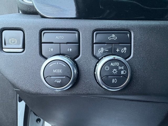 2023 GMC Sierra 1500 4WD Crew Cab Short Box Elevation with 3SB