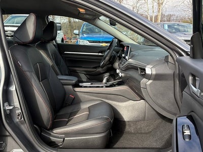 2025 Nissan Altima SR AWD