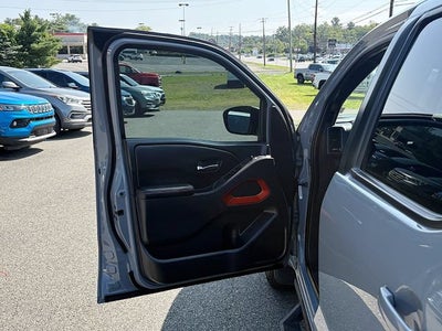 2023 Nissan Frontier Crew Cab PRO-4X 4x4