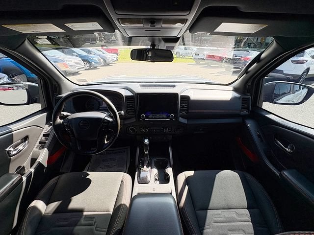 2023 Nissan Frontier Crew Cab PRO-4X 4x4