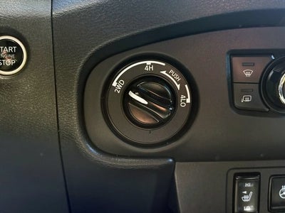 2023 Nissan Frontier Crew Cab PRO-4X 4x4