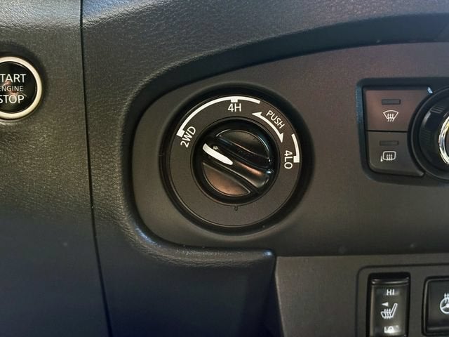 2023 Nissan Frontier Crew Cab PRO-4X 4x4