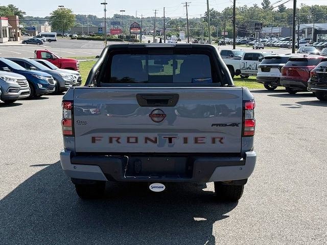 2023 Nissan Frontier Crew Cab PRO-4X 4x4