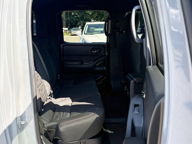 2023 Nissan Frontier Crew Cab PRO-4X 4x4