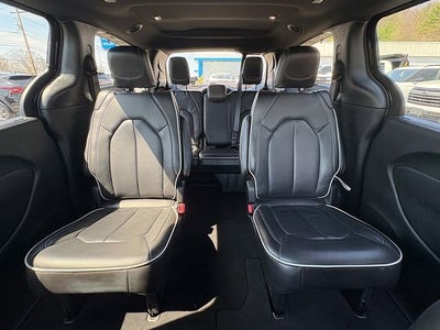 2025 Chrysler Pacifica Limited