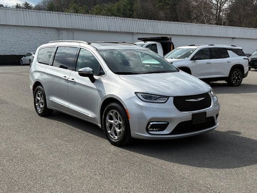 2023 Chrysler Pacifica Limited AWD