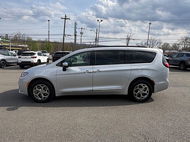 2023 Chrysler Pacifica Limited AWD