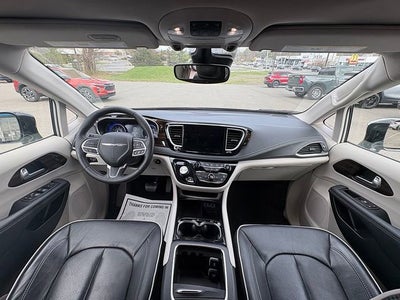 2023 Chrysler Pacifica Limited AWD