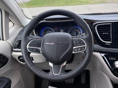 2023 Chrysler Pacifica Limited AWD