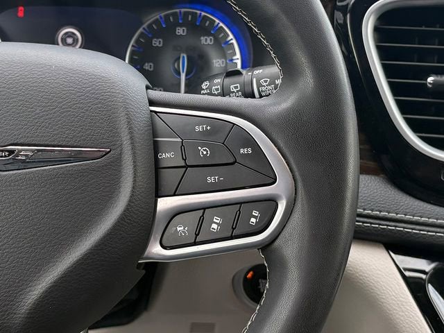 2023 Chrysler Pacifica Limited AWD