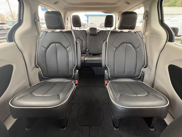 2023 Chrysler Pacifica Limited AWD